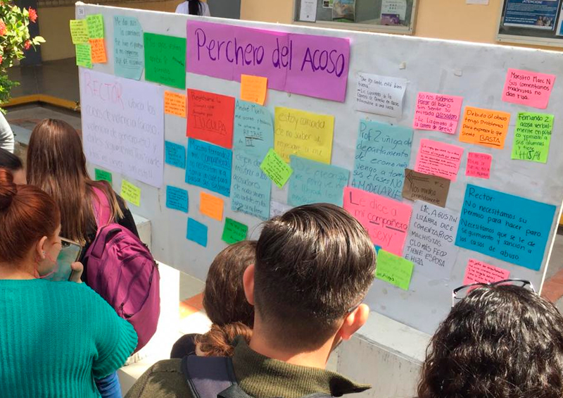 Perchero del Acoso UABCS